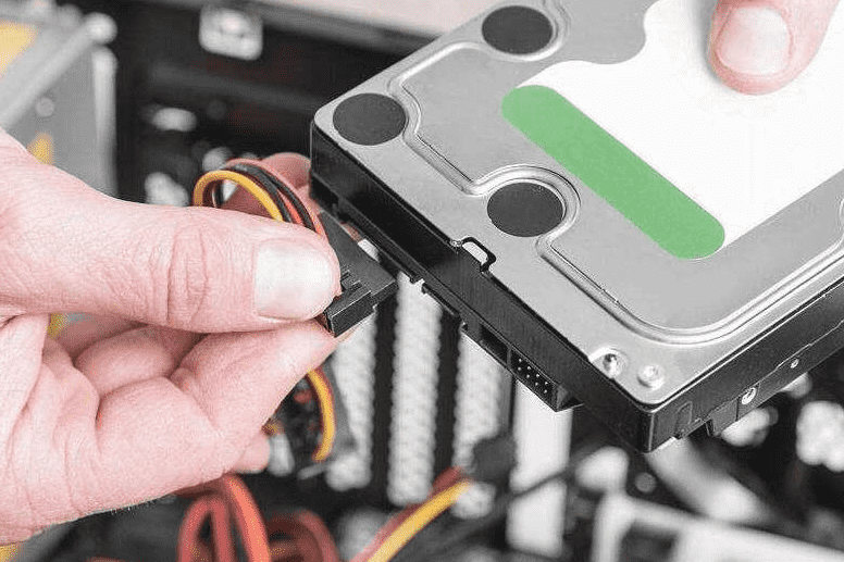 硬盘摔坏数据恢复