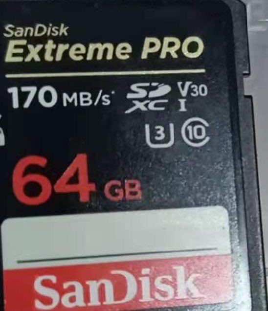 佳能相机SD卡录像文件丢失恢复成功!来自合肥某婚纱摄影公司,摄像师在拍摄完一对新人的照片和视频后,不小心删掉了50分钟的录像。然后,又拍摄了3分钟的视频。后来检查视频的时候才发现自己删错了。出现这种事故后,公司就直接拿着相机sd卡来到我们爱特数据恢复中心处理。 佳能相机SD卡录像文件丢失恢复成功!来自合肥某婚纱摄影公司,摄像师在拍摄完一对新人的照片和视频后,不小心删掉了50分钟的录像。然后,又拍摄了3分钟的视频。后来检查视频的时候才发现自己删错了。出现这种事故后,公司就直接拿着相机sd卡来到我们爱特数据恢复中心处理。