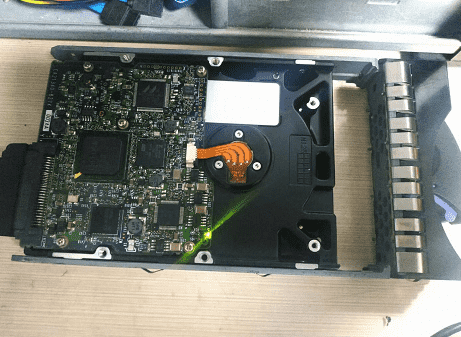 服务器崩溃还能够恢复数据吗？放在其他的机构可能会是否定的回答，但是这次爱特数据恢复中心工程师用实例告诉你，我们可以将数据恢复恢复。