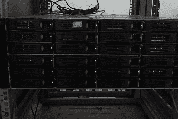 服务器启动失败阵列奔溃数据恢复分析。来自合肥某科技公司人员致电我们爱特数据恢复中心，询问服务器出现阵列奔溃，服务器数据能否恢复。为了搞清楚具体问题和详细分析解决服务器数据丢失问题，爱特工程师亲自上门进行专业的数据恢复处理操作。