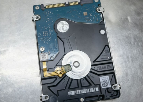 希捷1TB移动硬盘无法识别容量如何恢复数据？